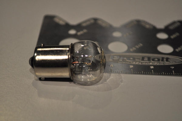 Accès à la lampe à incandescence 23W Type Cear