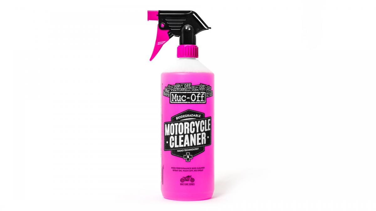 Muc-Off Biodegradable Motorcycle Cleaner, en miljövänlig rengöringsspray för effektiv borttagning av smuts och fett från motorcyklar.