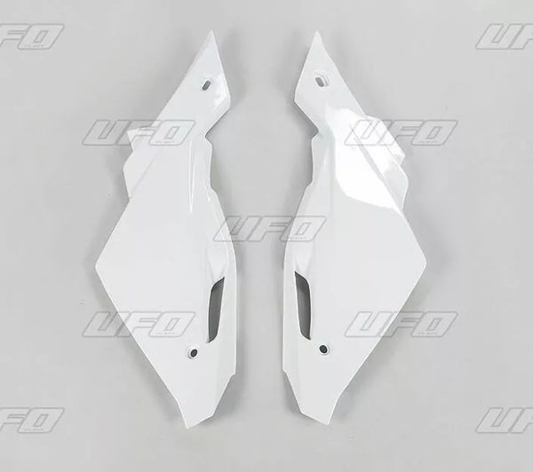 Côté du panneau d'OVNI 09 WH HU03336 # 041