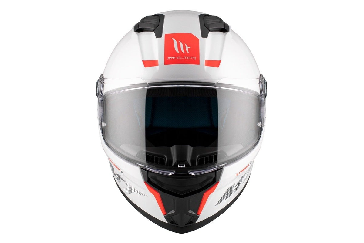 Frontal vy av MT Helmets Integral Hjälm Stinger 2 med klart visir, aerodynamisk design och högteknologiska ventilationsfunktioner. Perfekt för motorcyklister.