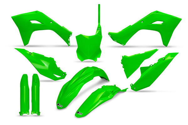 Kit en plastique complet d'OVNI kakit231f @ aflu