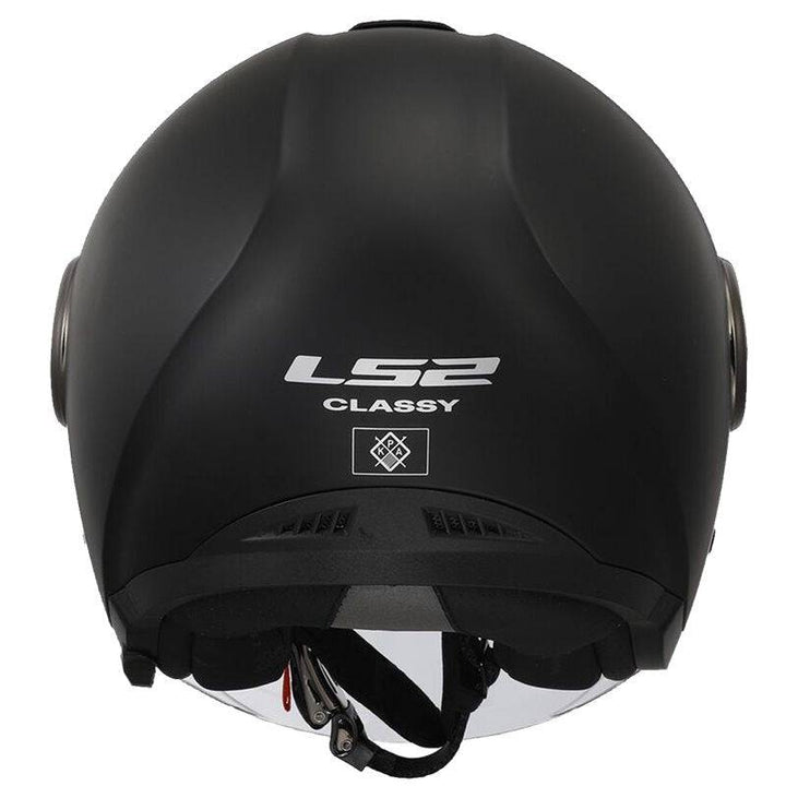 Baksida av LS2 Jet Mc-Hjälm Classy Matt Svart med LS2 Classy-logotyp och ventilationsdetaljer. Stilren och funktionell för stadskörning.