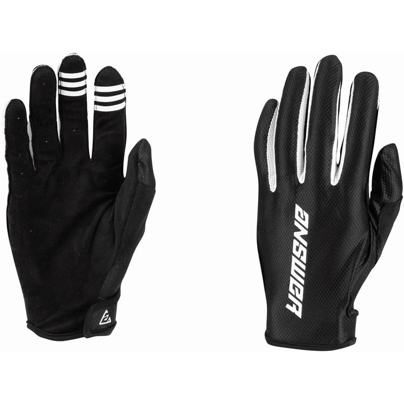 Réponse des gants croisés ascension noire