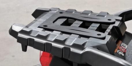 Ajustement spécifique Plaque supérieure ALPITECH 55 LT GPR Tech Compatible avec Suzuki V-Strom 800DE 2023/2024 E5