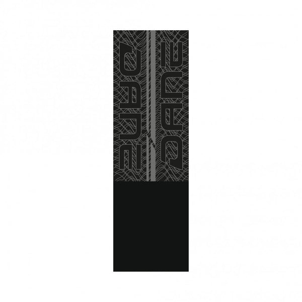 Dane nécessite le noir / gris